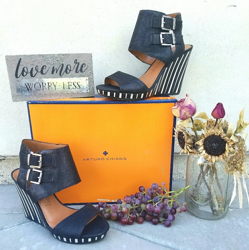 Edgy Arturo Chiang Wedges
